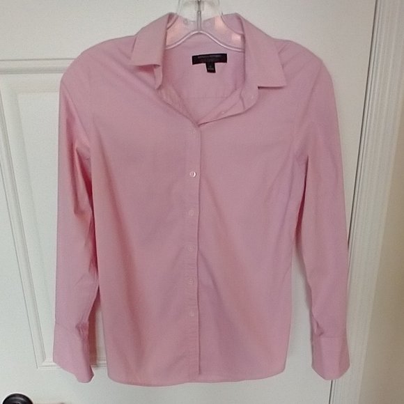 Women's Banana Republic Size 0 pink button down shirt - Riley Tailored Fit - Picture 2 of 11